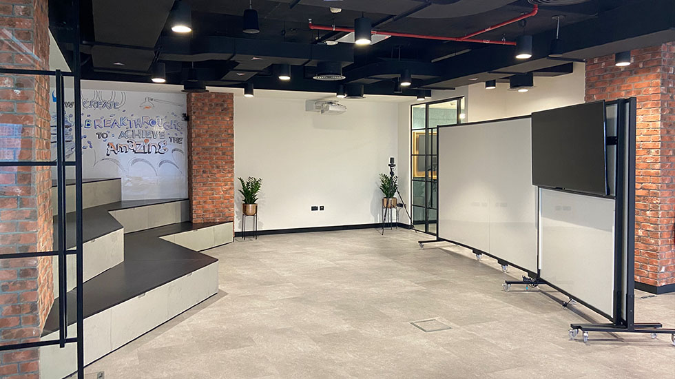 whiteboard Dubai office